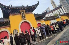 全国香火最旺寺庙排名榜,国内十大香火旺的寺庙