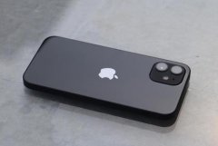 苹果为什么一直不出息屏显示？iPhone13容量有多大