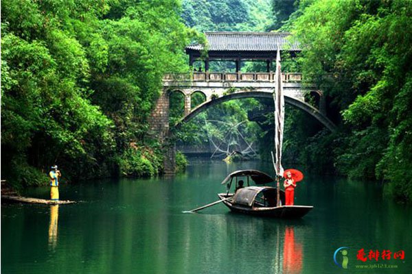 湖北旅游必去十大景点 湖北值得去的旅游景点排名前十