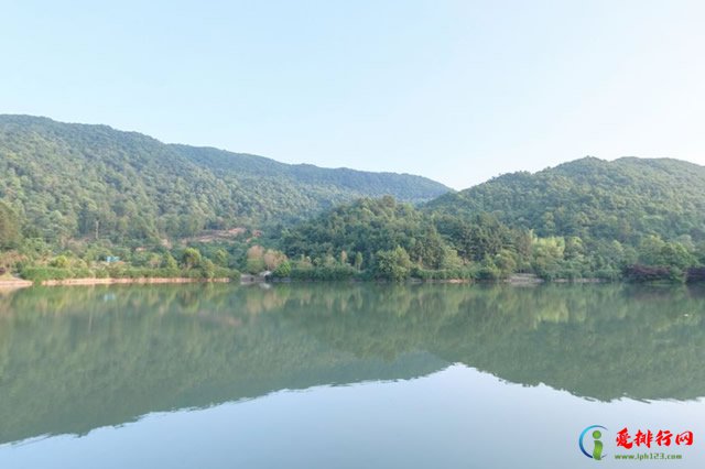 赣州夏季旅游景点排行榜前十名 赣州十大夏季避暑旅游景点 赣州夏天适合避暑